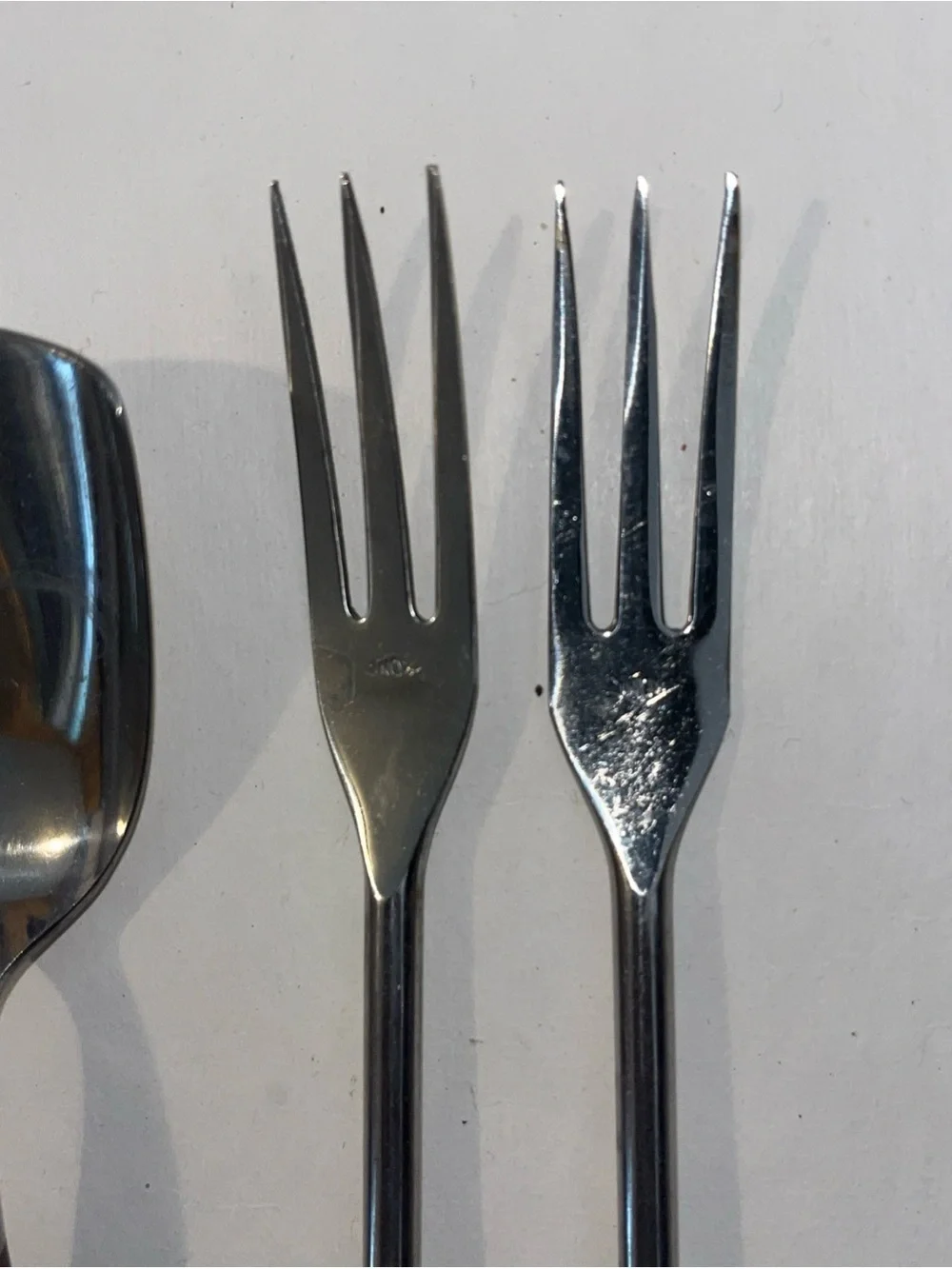 Vtg Ekco Eterna Canoe Muffin Japan Forged Stainless & Wood Flatware - 4 Pc Lot